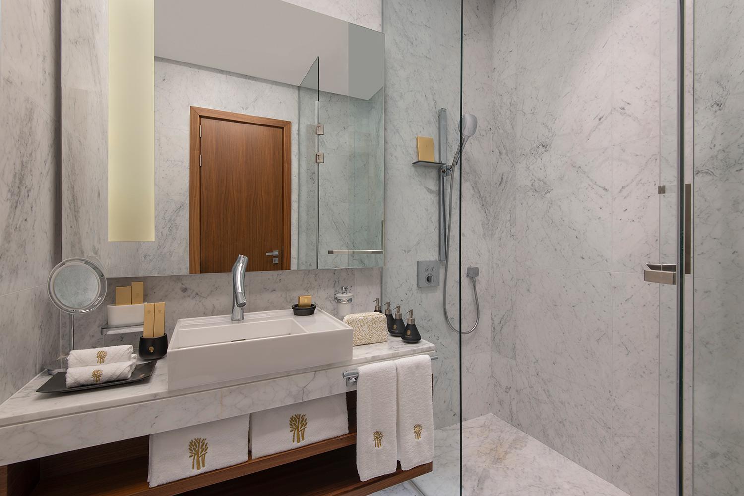 Banyan Tree Doha At La Cigale Mushaireb الغرفة الصورة Bathroom
